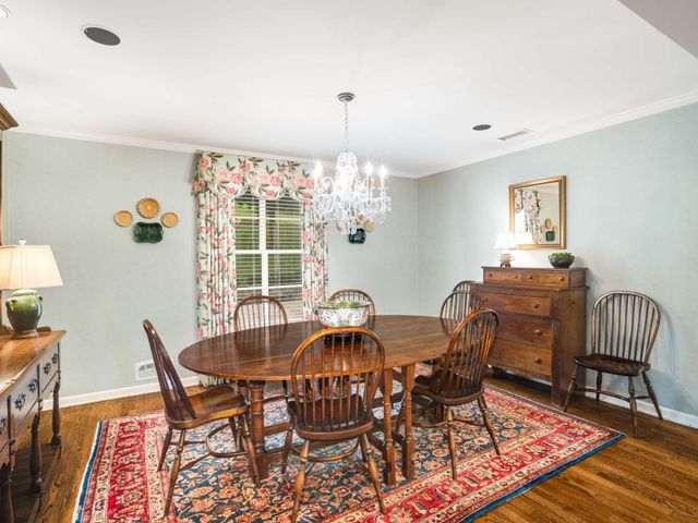 1066 Lynnwood Blvd, Nashville, TN 37215