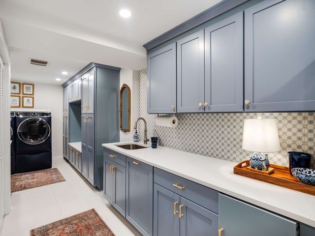 1066 Lynnwood Blvd, Nashville, TN 37215