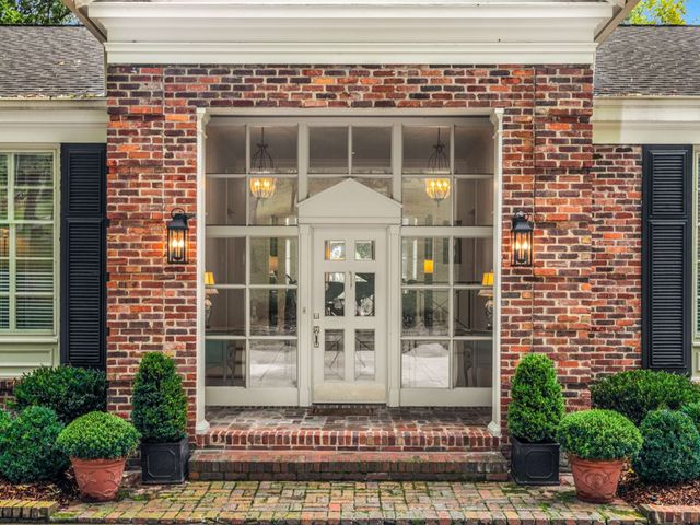 1066 Lynnwood Blvd, Nashville, TN 37215