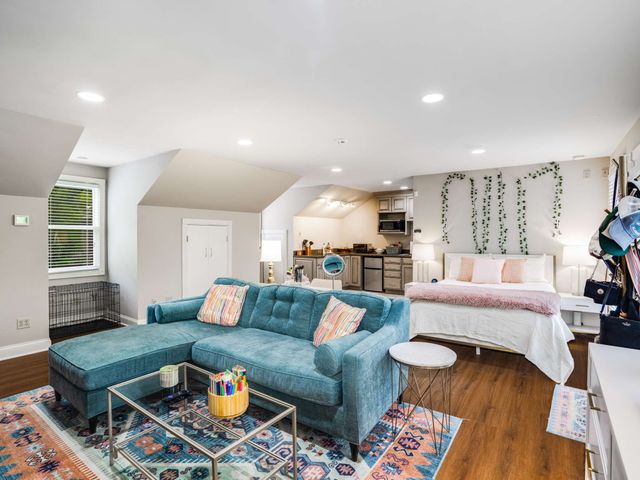 1066 Lynnwood Blvd, Nashville, TN 37215