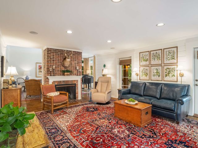 1066 Lynnwood Blvd, Nashville, TN 37215