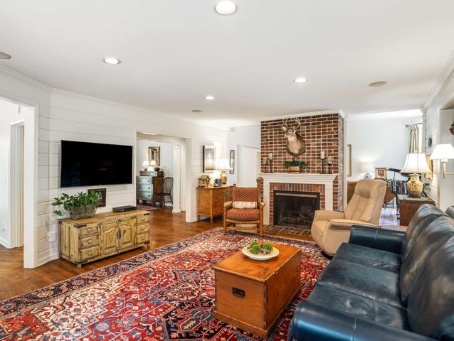 1066 Lynnwood Blvd, Nashville, TN 37215