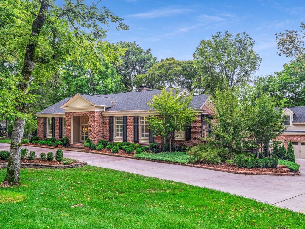 1066 Lynnwood Blvd, Nashville, TN 37215