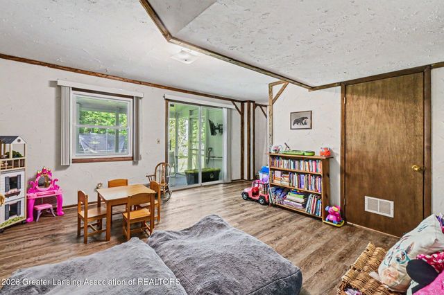 1923 Pageant Way, Holt, MI 48842
