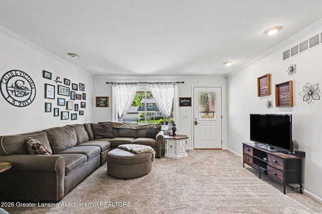 1923 Pageant Way, Holt, MI 48842