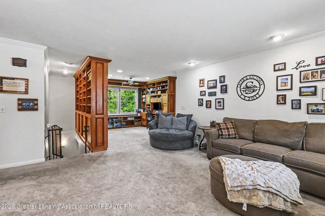 1923 Pageant Way, Holt, MI 48842
