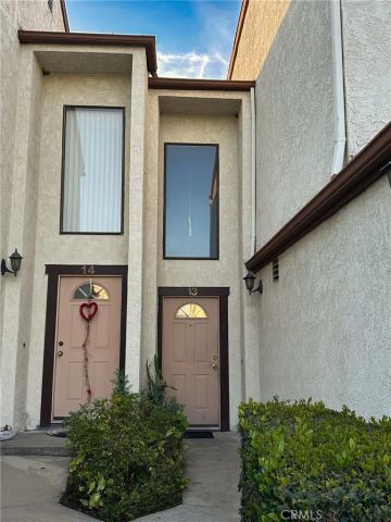 821 S Cerritos, Azusa, CA 91702