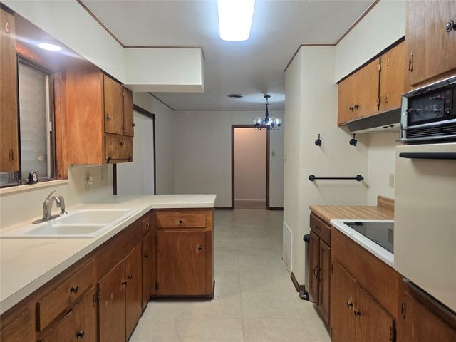308 Mackeral Street, Galveston, TX 77550