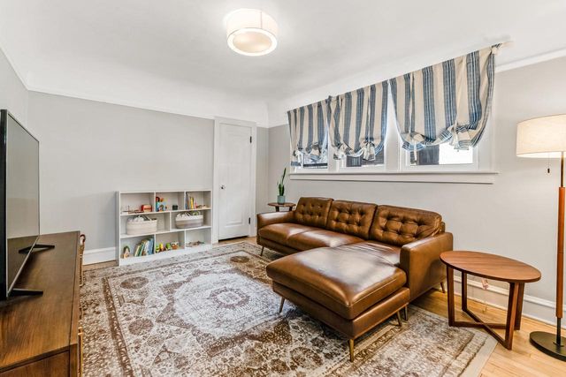 1920 N 86th STREET, Wauwatosa, WI 53226