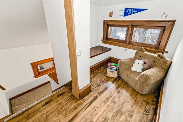 1920 N 86th STREET, Wauwatosa, WI 53226