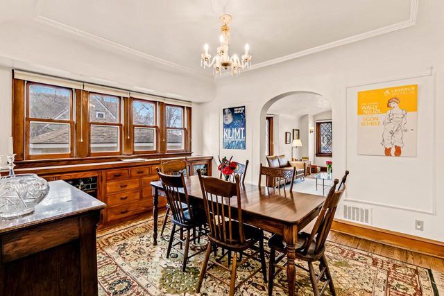 1920 N 86th STREET, Wauwatosa, WI 53226