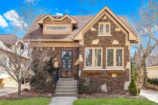 1920 N 86th STREET, Wauwatosa, WI 53226