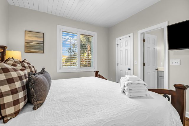 65 Ocean Point Drive, Isle Of Palms, SC 29451