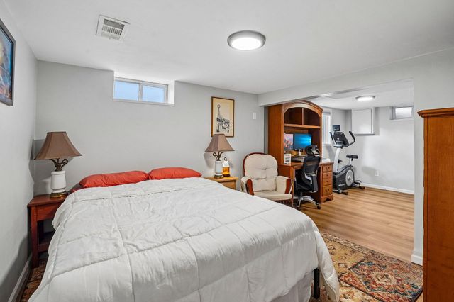 8444 Fremont Avenue S, Bloomington, MN 55420