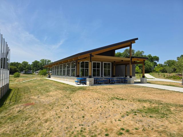 8444 Fremont Avenue S, Bloomington, MN 55420