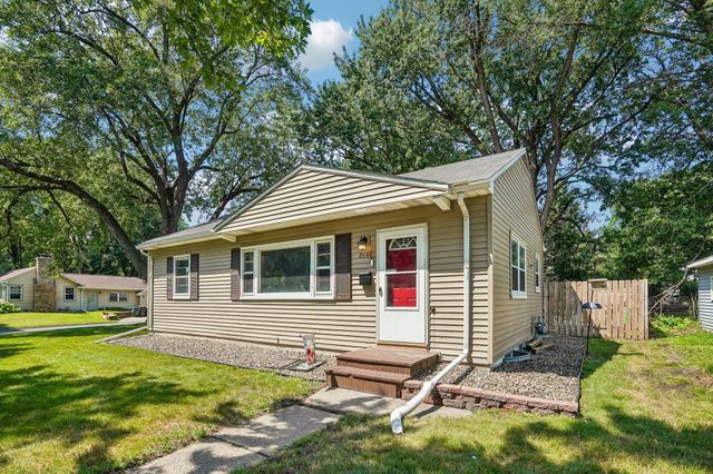 8444 Fremont Avenue S, Bloomington, MN 55420