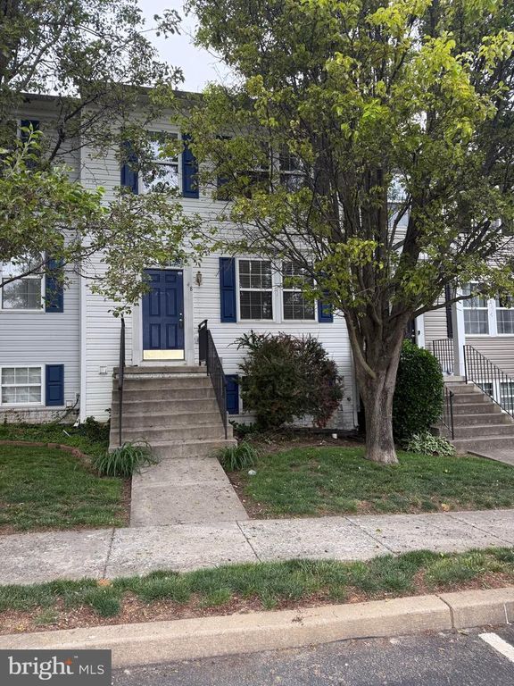 48 HOLMES DR, Charles Town, WV 25414