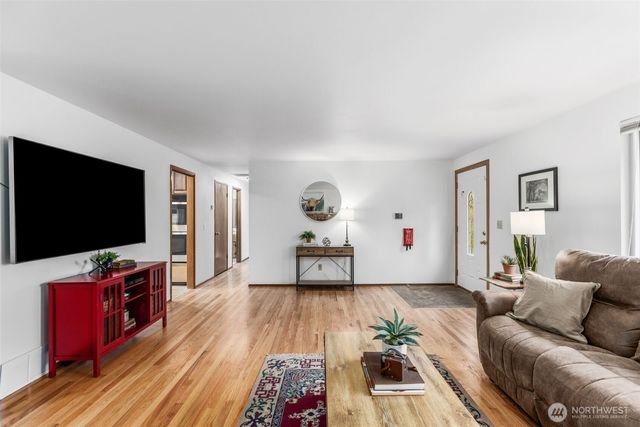 14615 SE 178th Place, Renton, WA 98058