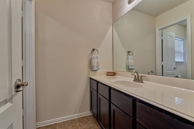 241 Lake Estates Drive, Montgomery, TX 77356