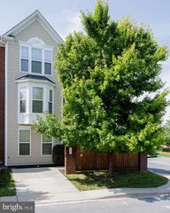116 MOUNTAIN CREEK CIR, Frederick, MD 21702