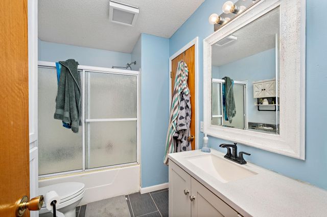 10242 52nd Street NE, Albertville, MN 55301