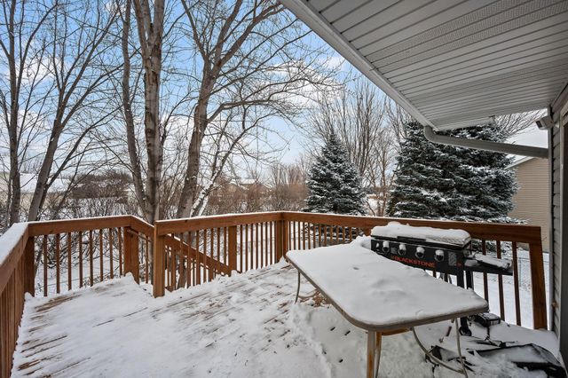 10242 52nd Street NE, Albertville, MN 55301