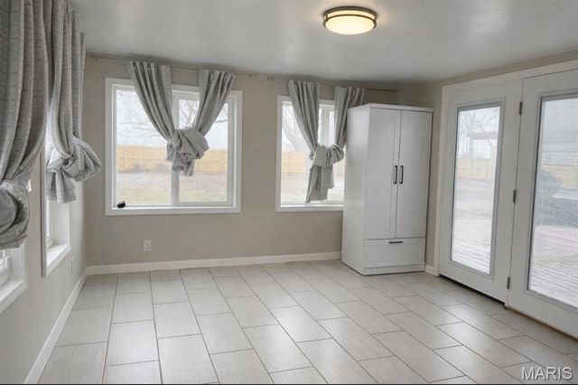 409 W Jefferson Avenue, Patoka, IL 62875