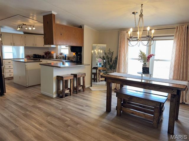 409 W Jefferson Avenue, Patoka, IL 62875