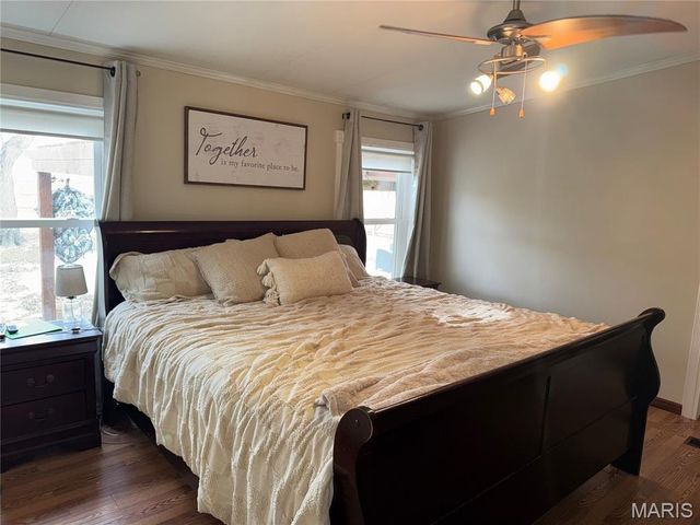 409 W Jefferson Avenue, Patoka, IL 62875