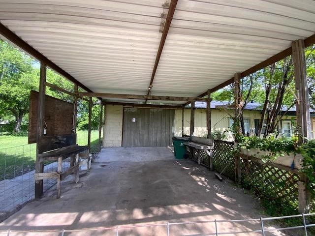 519 Berke Street, Newark, TX 76071