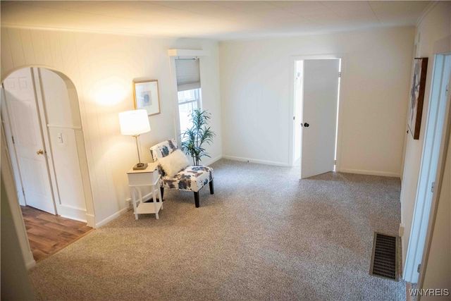 5300 Lake Avenue, Orchard Park, NY 14127