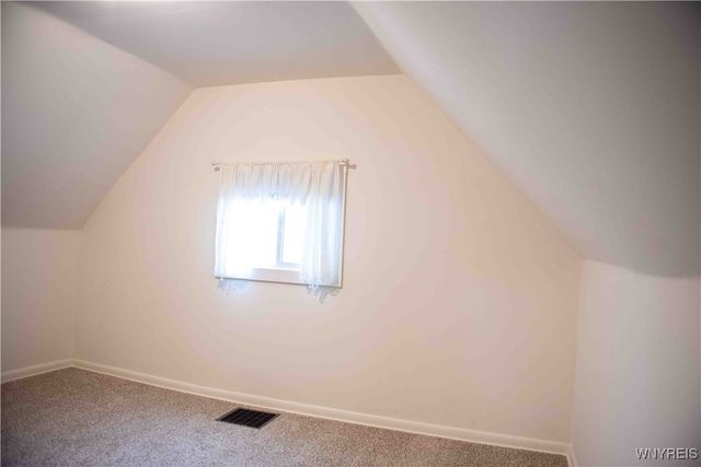 5300 Lake Avenue, Orchard Park, NY 14127