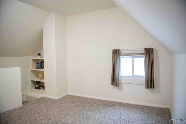 5300 Lake Avenue, Orchard Park, NY 14127