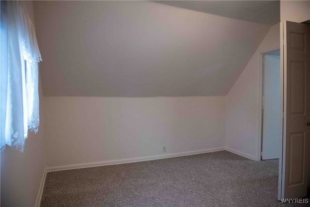 5300 Lake Avenue, Orchard Park, NY 14127