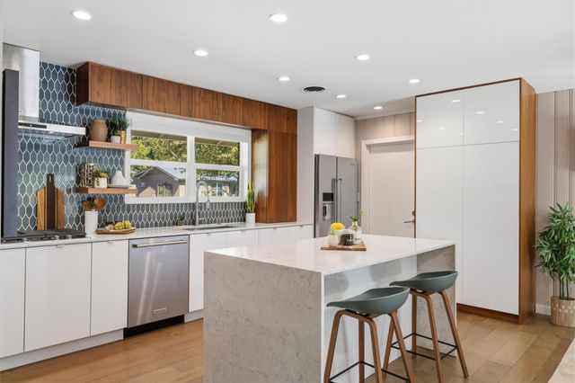 4605 Pack Saddle PASS, Austin, TX 78745