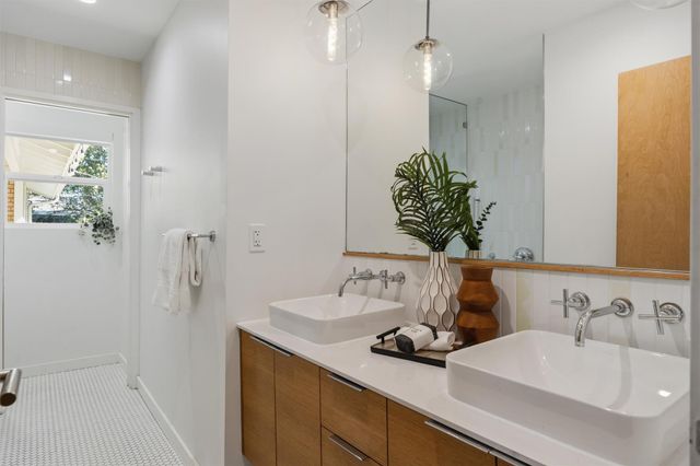 4605 Pack Saddle PASS, Austin, TX 78745