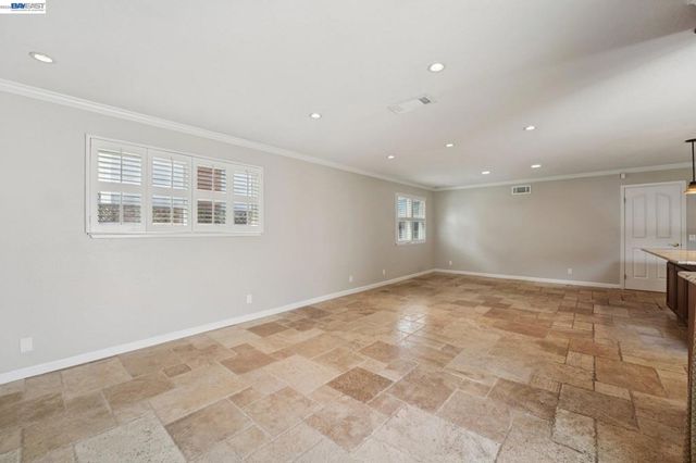 6620 Thames Dr., Gilroy, CA 95020