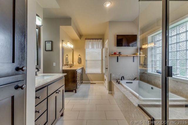 16041 S 297th East Avenue, Coweta, OK 74429