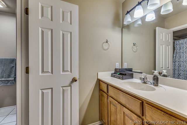 16041 S 297th East Avenue, Coweta, OK 74429