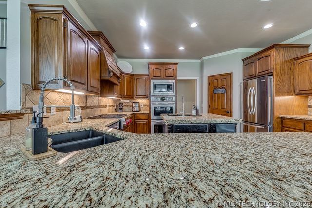 16041 S 297th East Avenue, Coweta, OK 74429