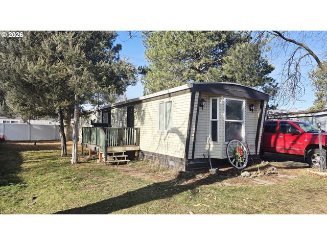 1809 26TH St 105, La Grande, OR 97850