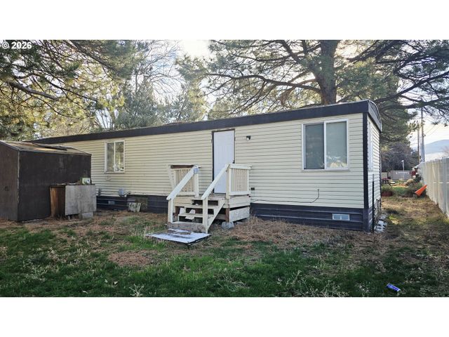 1809 26TH St 105, La Grande, OR 97850