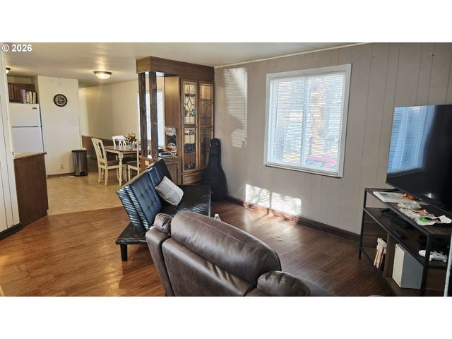 1809 26TH St 105, La Grande, OR 97850