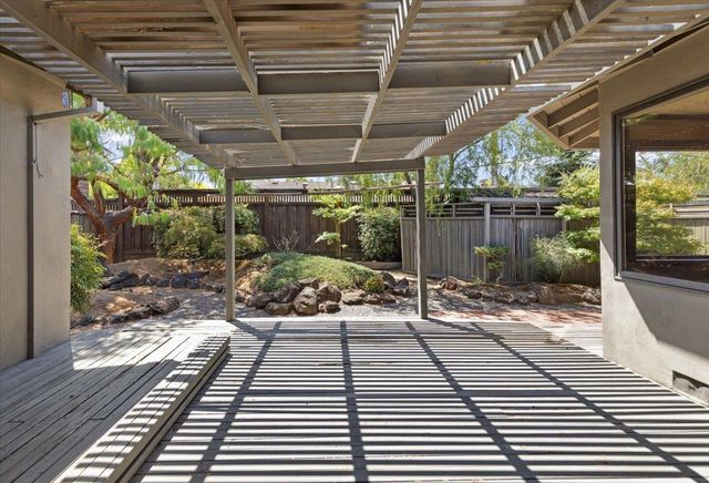 1440 Quartz Way, San Jose, CA 95118