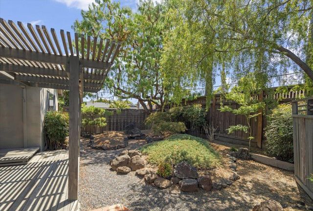 1440 Quartz Way, San Jose, CA 95118