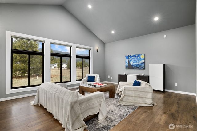 1550 Old Cedars Road, Cle Elum, WA 98922