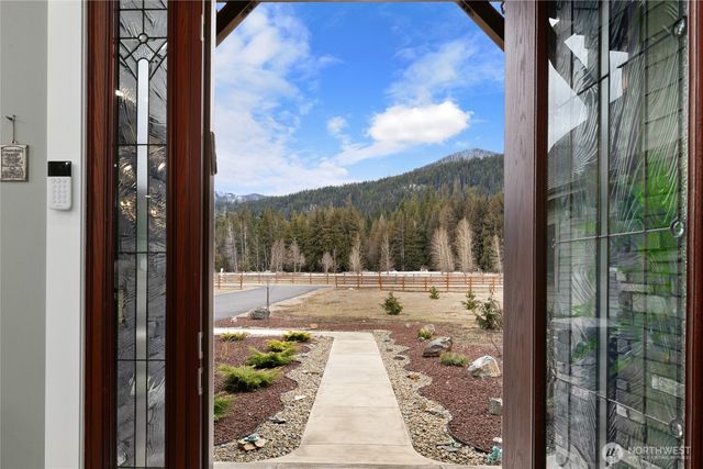 1550 Old Cedars Road, Cle Elum, WA 98922