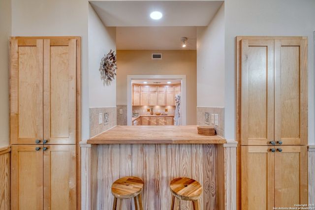 123 Bowie, Luling, TX 78648