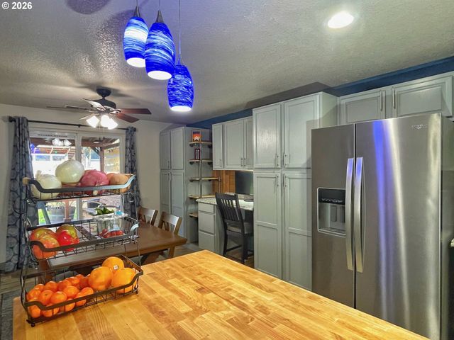 2102 Sw 6TH St, Battle Ground, WA 98604