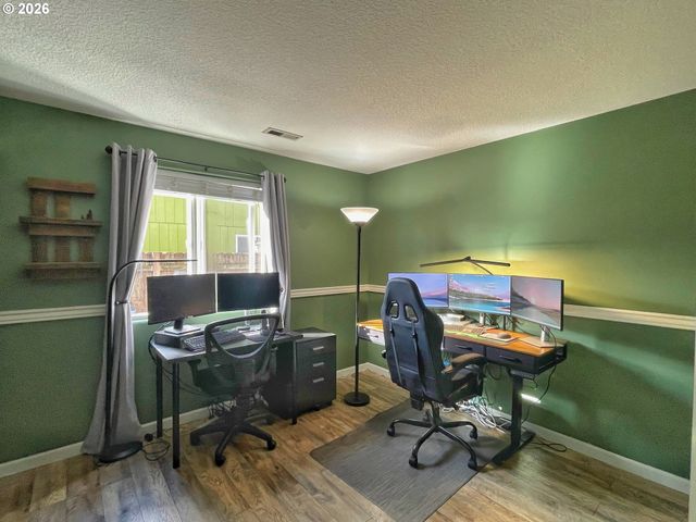 2102 Sw 6TH St, Battle Ground, WA 98604